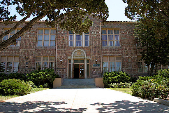 Exterior-Entrance-7