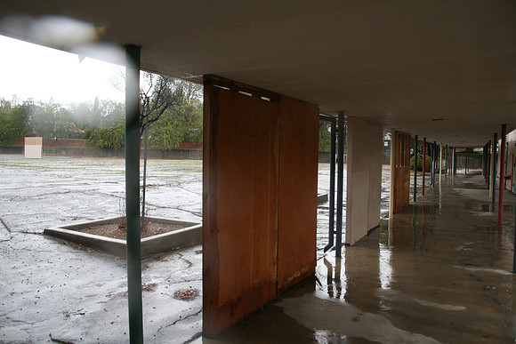 PARKING LOT Platt Ele School Woodland Hills00085