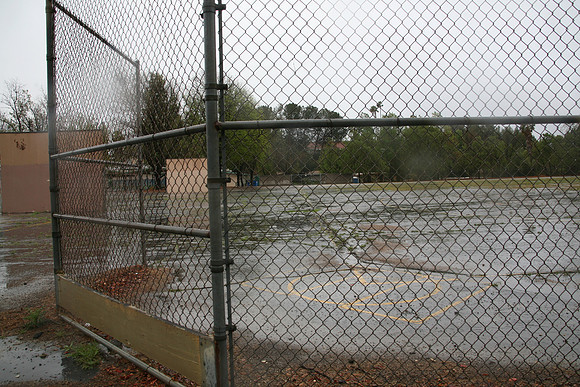 PARKING LOT Platt Ele School Woodland Hills00045