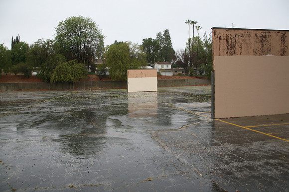 PARKING LOT Platt Ele School Woodland Hills00018
