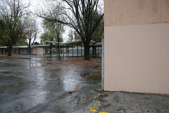 PARKING LOT Platt Ele School Woodland Hills00033