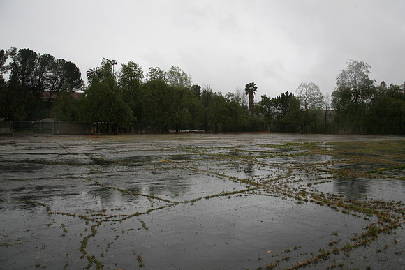 PARKING LOT Platt Ele School Woodland Hills00021