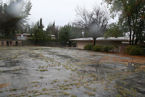 PARKING LOT Platt Ele School Woodland Hills00066