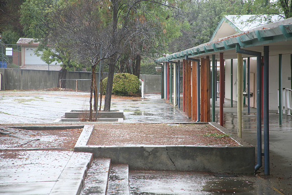 PARKING LOT Platt Ele School Woodland Hills00099