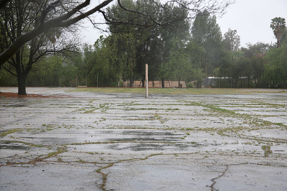 PARKING LOT Platt Ele School Woodland Hills00071