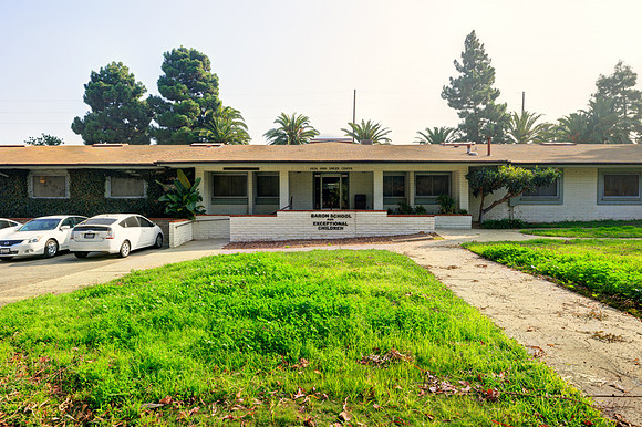 UNIVERSAL-C122-LA-5