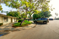 UNIVERSAL-C122-LA-4