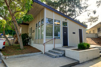 UNIVERSAL-C122-LA-9