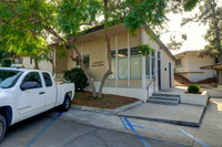 UNIVERSAL-C122-LA-8